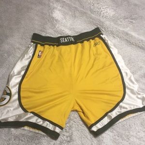 Seattle Sonics retro Game shorts size 38 XL